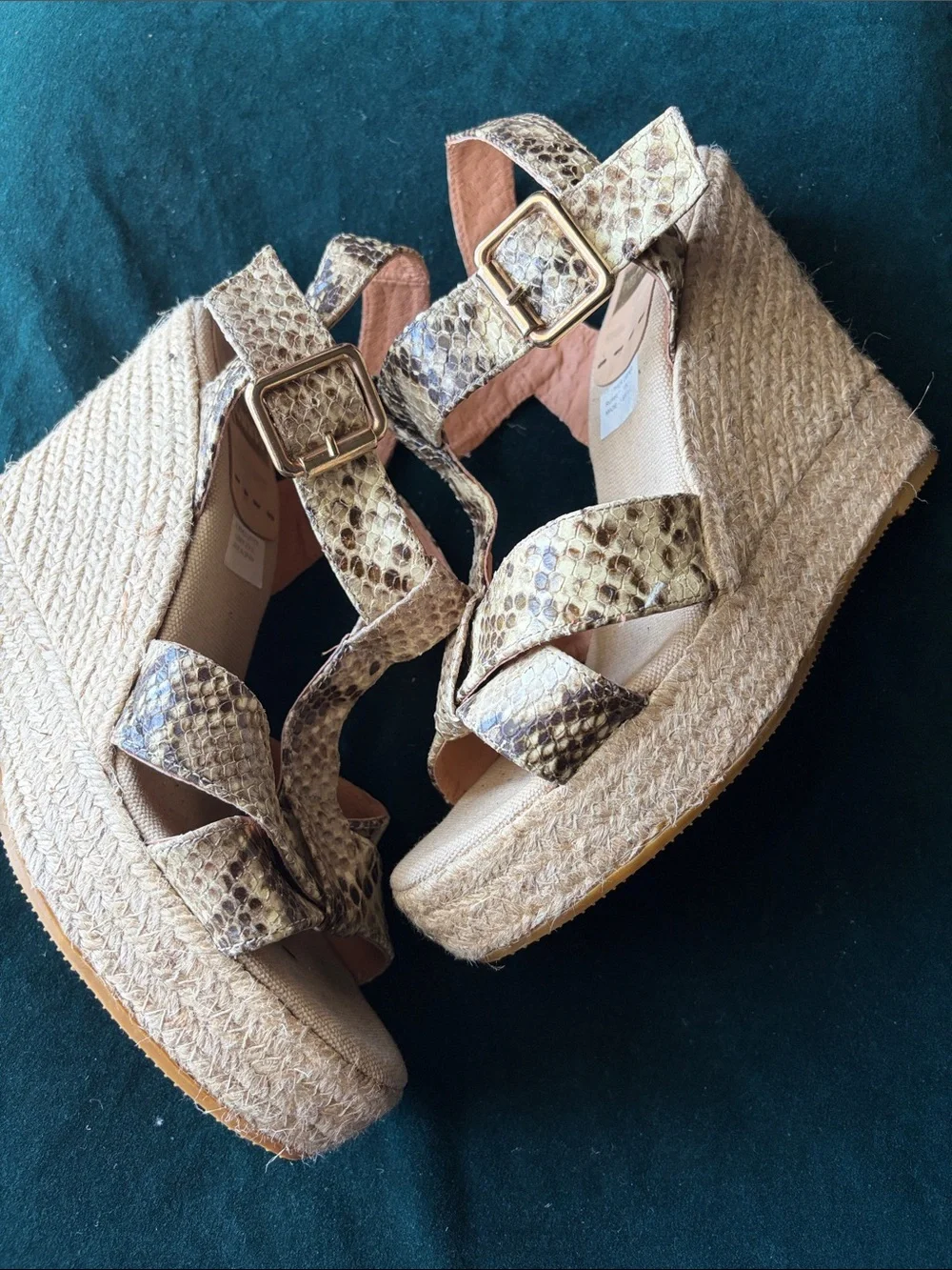 Kanna Beige Snake-Print Women’s Wedge Sandals